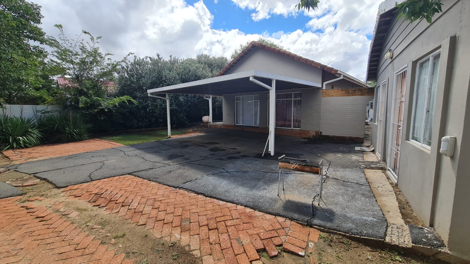7 Bedroom Property for Sale in Brandwag Free State
